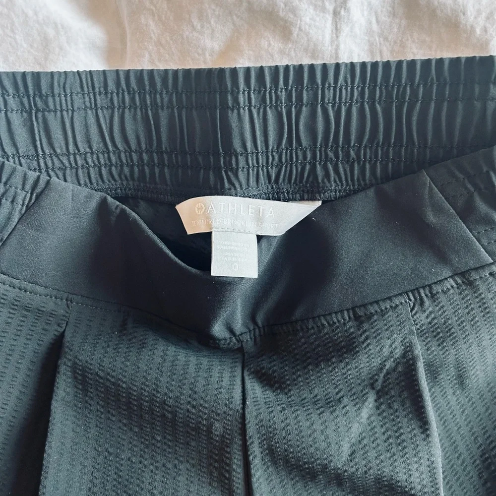 NWOT Athleta Textured Brooklyn Athletic Short - Picture 4 of 6